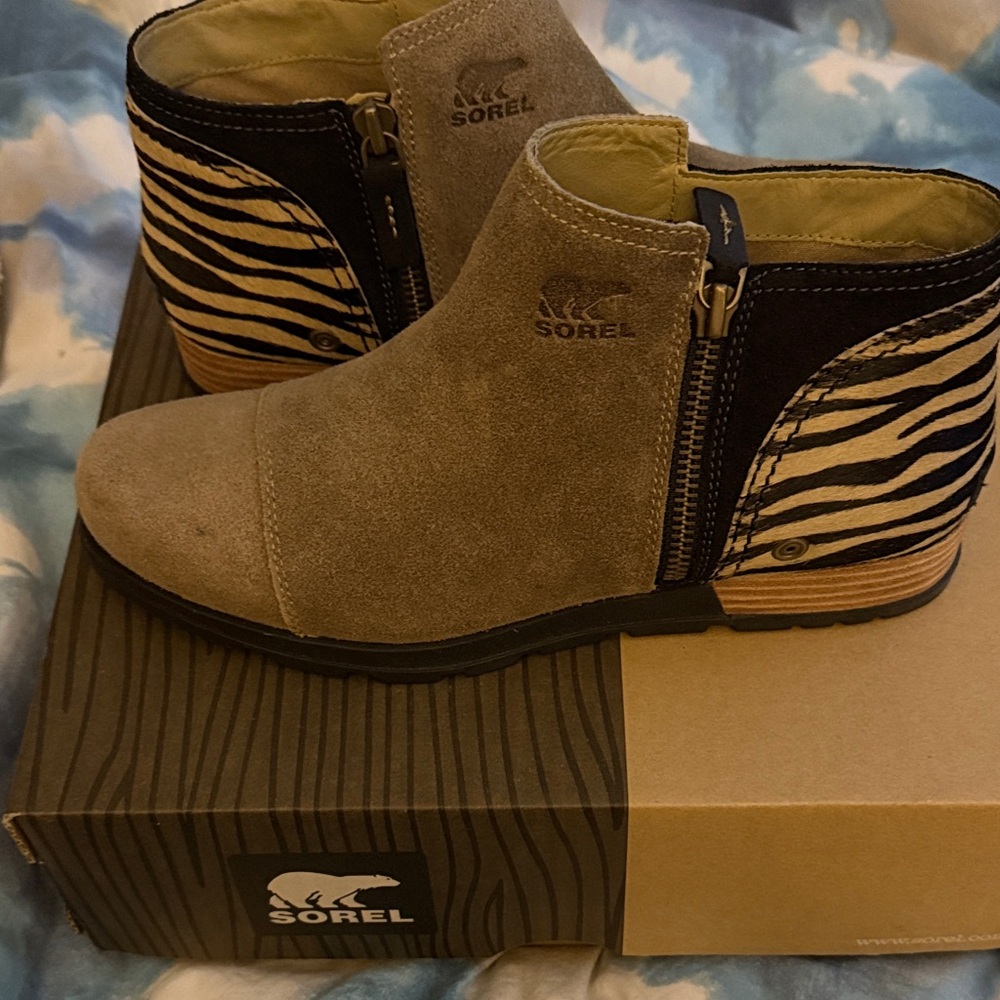 Sorel Women's Zebra Stripe Ankle Booties